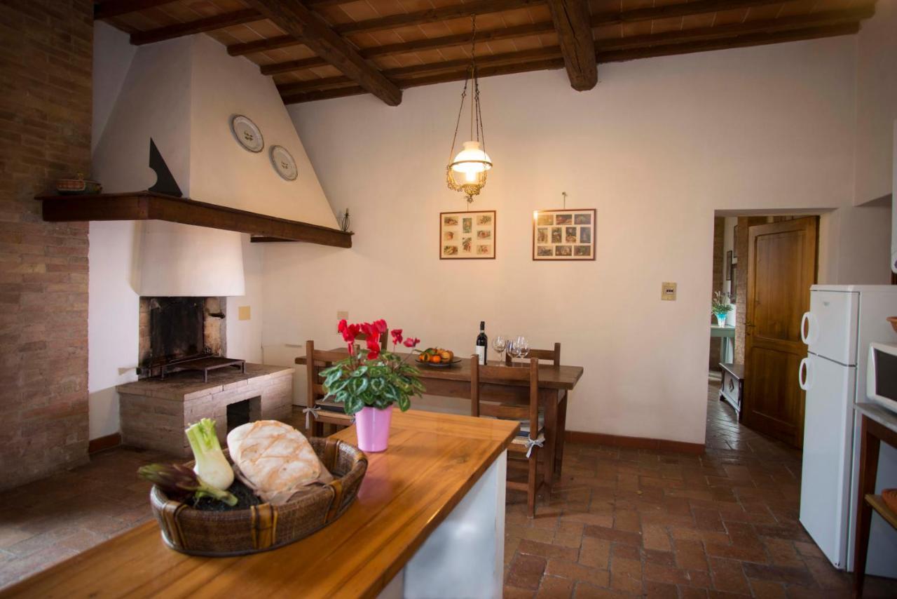 Agriturismo Poggiarellino - มอนตาลชิโน ภายนอก รูปภาพ