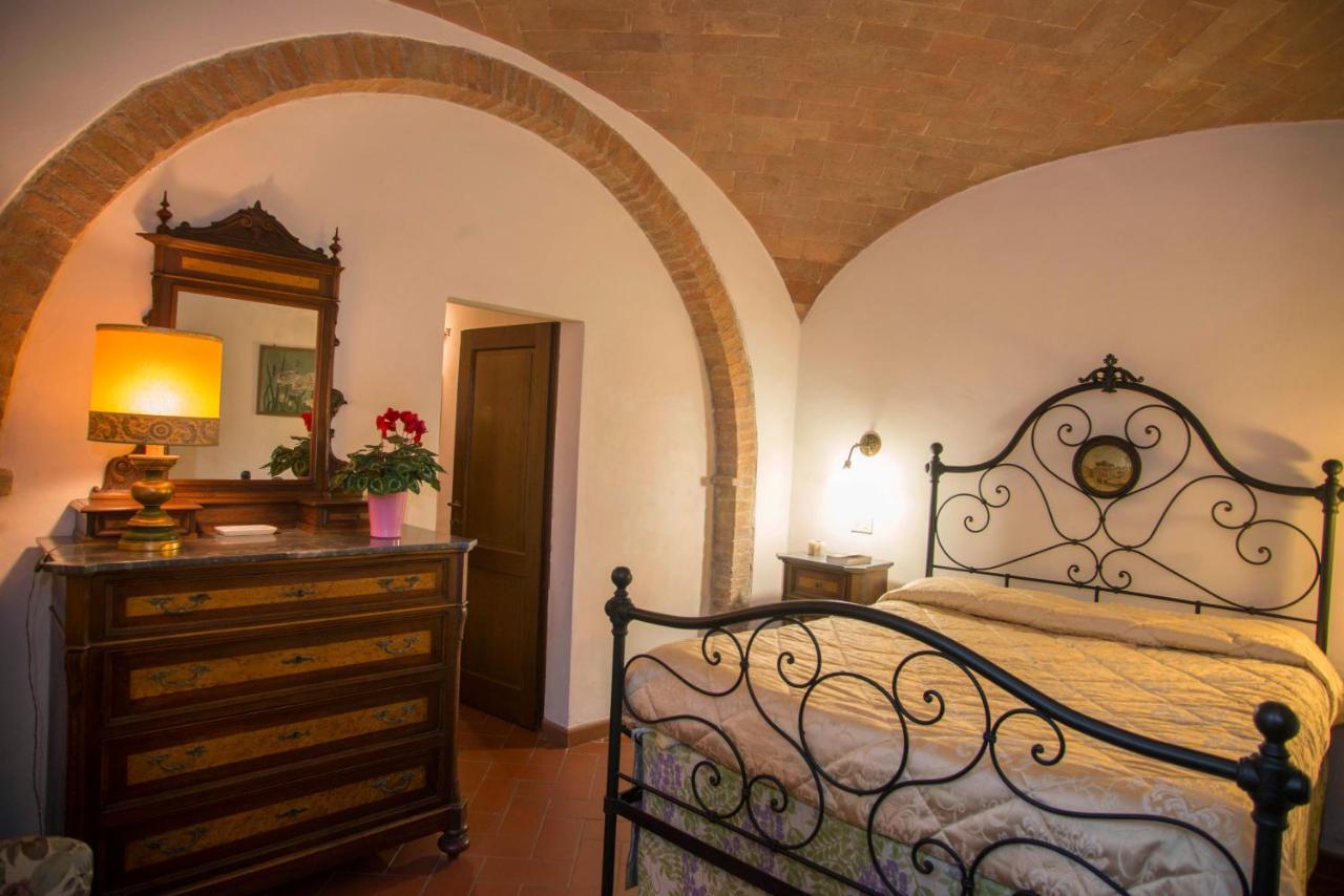 Agriturismo Poggiarellino - มอนตาลชิโน ภายนอก รูปภาพ